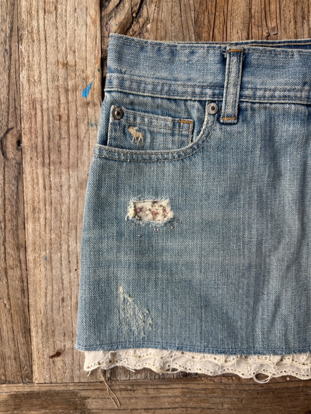 Vintage Abercrombie Denim Mini Skirt with Lace Trim - Light Blue - y2k - Picture 2 of 6